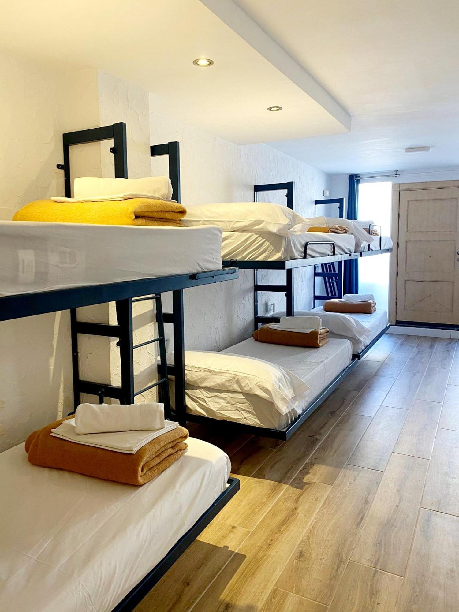 Y Hostel - Albergue Juvenil ميورقة المظهر الخارجي الصورة