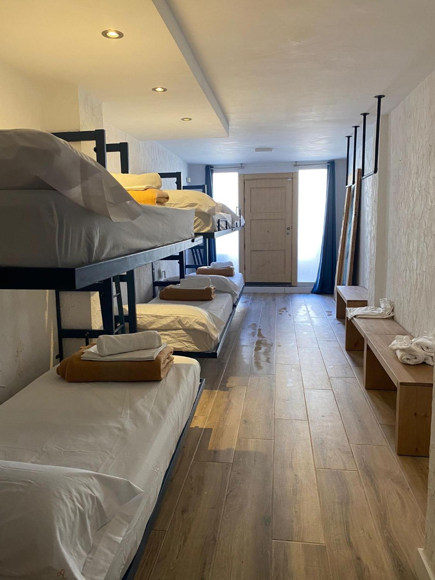 Y Hostel - Albergue Juvenil ميورقة المظهر الخارجي الصورة